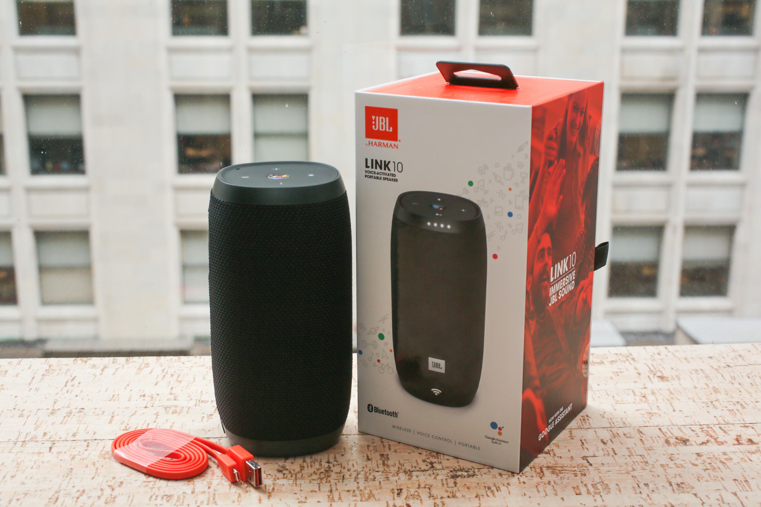 JBL Link 10 Powered By Google Assistant